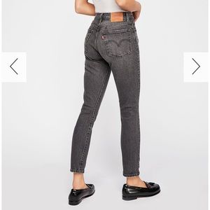 Levi’s 501s Skinny Jeans in Gray 27x30